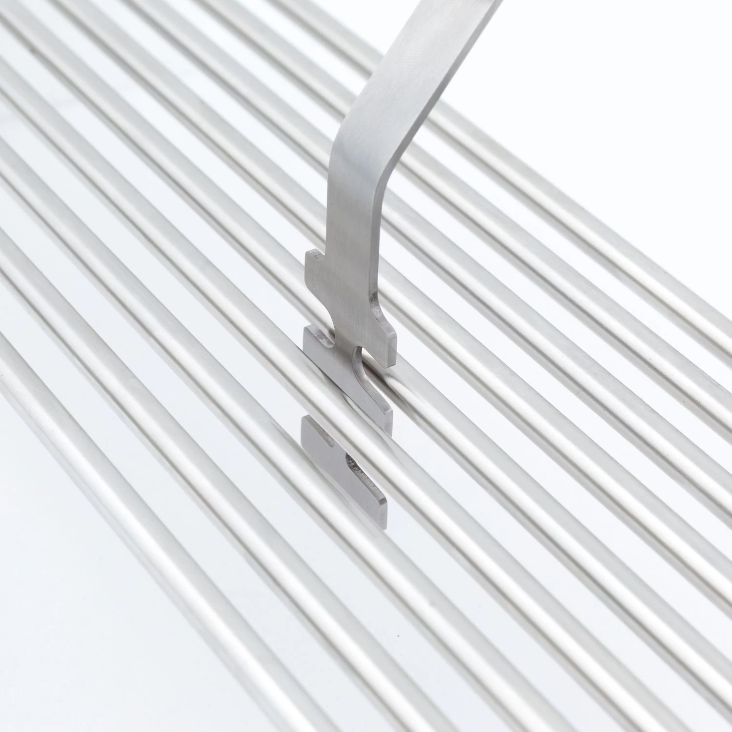 Broil King Narrow Grillrost Lifter 2 Broil King Narrow Grillrost Lifter – Bild 2