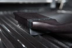 Broil King Holz Grillbürste 47cm Mit Edelstahlborsten + Spritzschutz -Geschäft Für Grillzubehör 17025 Broil King Holz Grillbuerste 65225 5