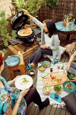 Outdoorchef Minichef 420 G Gas Tischgrill 8 Outdoorchef Minichef 420 G Gas Tischgrill -Geschäft Für Grillzubehör 18 128 05 18 128 06 P 420 G MINICHEF view2 amb