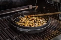 Grillfürst Dutch Oven BBQ Edition DO9 - Borussia Dortmund Edition -Geschäft Für Grillzubehör BVB Dutch Oven Deckel als Pfanne nutzbar