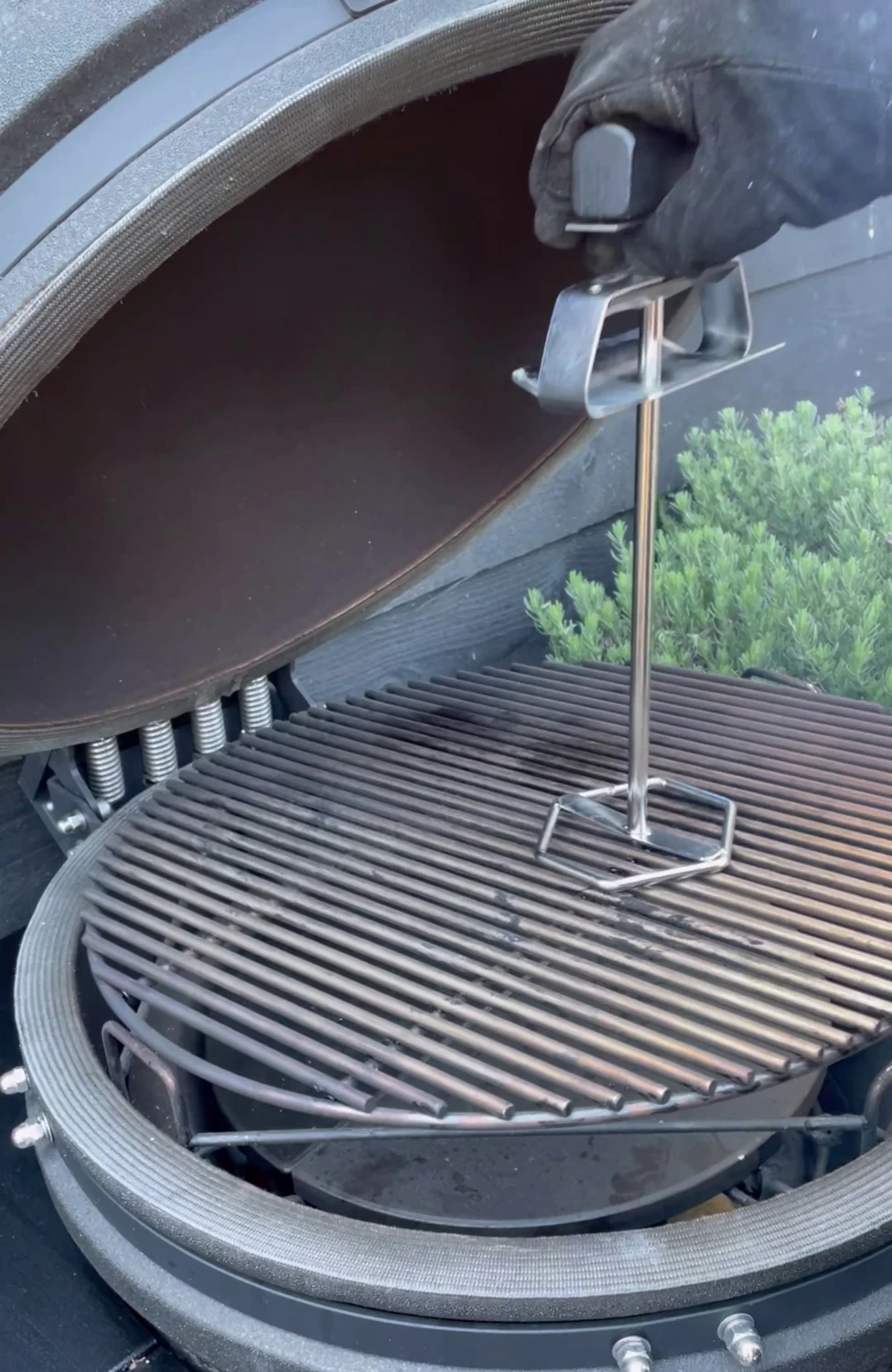 The Bastard Grillrostheber Easy 1 The Bastard Grillrostheber Easy