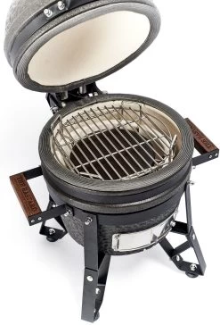 The Bastard Keramikgrill Urban Small - Schwarz Matt - Modell 2023 15 The Bastard Keramikgrill Urban Small - Schwarz Matt - Modell 2023 -Geschäft Für Grillzubehör Bastard Keramikgrill Urban Small Grillrostsystem BU206