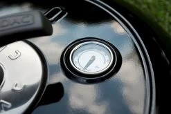 CADAC Camping Gasgrill Carri Chef 50 / BBQ Plancha + Dome - 30 Mbar -Geschäft Für Grillzubehör CADAC Carri Chef Deckel Thermometer 1