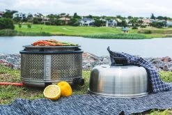 Cobb Grill Premier+ Gas Deluxe Gasgrill 30mbar - Modell 2023 -Geschäft Für Grillzubehör Cobb Premier Plus Deluxe Campinggrilll Lifestyle