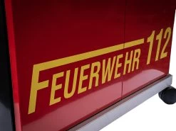 Grillfürst G510G 5-Brenner Gasgrill Mit Hochtemperaturbrenner Und Gusseisen Rosten - Feuerwehr Edition -Geschäft Für Grillzubehör G510G FW Feuerwehrgrill Foto freigestellt 30