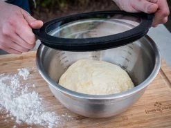 Grillfürst BBQ 3er Edelstahlschüssel Set Mit Glasdeckel -Geschäft Für Grillzubehör Grillfuerst Edelstahlschuessel Teig gaehren lassen