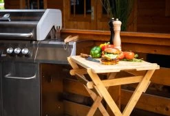 Grillfürst Grill Beistelltisch / Klapptisch Mit Abnehmbaren Schneidebrett 63 Cm X 40 Cm -Geschäft Für Grillzubehör Grillfuerst Grill Beistelltisch Bambus Schneidbrett