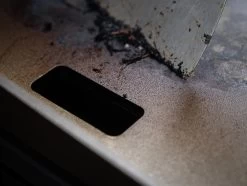 Grillfürst Plancha Grill - 2 Brenner Mit Insgesamt 7 KW Und Edelstahl Plancha 20 Grillfürst Plancha Grill - 2 Brenner Mit Insgesamt 7 KW Und Edelstahl Plancha -Geschäft Für Grillzubehör Grillfuerst Plancha Grill Ablaufoeffnung 1