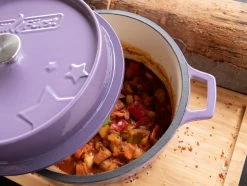 Grillfürst Emaillierter Dutch Oven Ohne Füsse DO6 - Lila 7 Grillfürst Emaillierter Dutch Oven Ohne Füsse DO6 - Lila -Geschäft Für Grillzubehör Grillfuerst lila Dutch Oven emailliert DO6