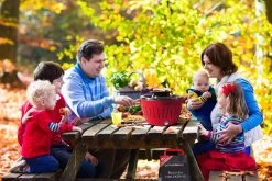 LotusGrill Classic - Holzkohle Tischgrill - Feuerrot Inkl. Tasche 5 LotusGrill Classic - Holzkohle Tischgrill - Feuerrot Inkl. Tasche -Geschäft Für Grillzubehör LotusGrill Classic Picknick Campinggrill