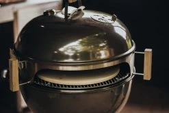 Moesta Smokin' PizzaRing - Pizza-Set (60cm) -Geschäft Für Grillzubehör Moesta Pizzaring Pizzaset Anwendung02