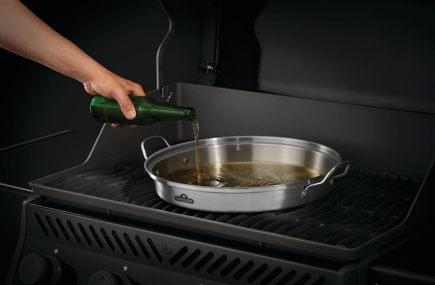 Napoleon PRO Edelstahl Hähnchenbräter / Hähnchenhalter 3in1 2 Napoleon PRO Edelstahl Hähnchenbräter / Hähnchenhalter 3in1 – Bild 2