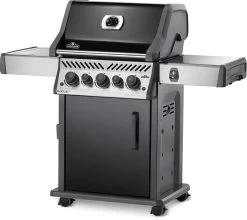 Napoleon Rogue SE 425 Gasgrill, Schwarz Mit Gussrosten, Sizzle Zone Und Heckbrenner - Hero Modell 2023 Inkl. Drehspieß