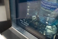 Napoleon Outdoor - Kühlschrank, 135 Liter, Rechtsdrehende Tür Mit Doppelverglasung Und LED Beleuchtung - Wasserdicht Nach IP24 -Geschäft Für Grillzubehör Napoleon Kuehlschrank Doppelglas Tuer