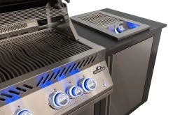 Napoleon Outdoor Küche Oasis Compact 105 Mit BIG32 Einbaugrill Und Einbau Sizzle Zone - Inkl. Arbeitsplatte Aus Feinsteinzeug -Geschäft Für Grillzubehör Napoleon Oasis Compact BIG32 Sizzle Zone Seitenbrenner
