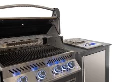 Napoleon Outdoor Küche Oasis Compact 105 Mit Prestige 500 Einbaugrill Und Einbau Sizzle Zone - Inkl. Arbeitsplatte Aus Feinsteinzeug -Geschäft Für Grillzubehör Napoleon Oasis Compact P500 mit Sizzle Zone Seitenbrenner Set