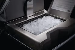 Napoleon Prestige Pro 665-3 Edelstahl Gasgrill Inkl. Drehspieß - Modell 2023 - SMART Deal Inkl. Grillfürst Grill Control Mit Companion Device Und Einstichthermometer -Geschäft Für Grillzubehör Napoleon Prestige Pro 665 Eisfach 1