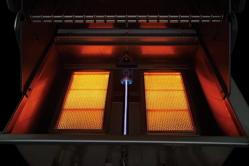 Napoleon Prestige Pro 825-3 Edelstahl Gasgrill Inkl. Drehspieß Und Bodenbeleuchtung - Modell 2023 - SMART Deal Inkl. Grillfürst Grill Control Mit Companion Device Und Einstichthermometer 16 Napoleon Prestige Pro 825-3 Edelstahl Gasgrill Inkl. Drehspieß Und Bodenbeleuchtung - Modell 2023 - SMART Deal Inkl. Grillfürst Grill Control Mit Companion Device Und Einstichthermometer – Bild 16