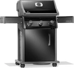 Napoleon Rogue 425 Gasgrill - All Black - Modell 2023 - Inkl. Abdeckhaube -Geschäft Für Grillzubehör Napoleon Rogue R425 Gasgrill All Black seitlich 1