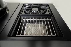 Outdoorchef Gas Kugelgrill Arosa 570 G Evo Black Style - Inkl. Blazing-/Cooking Zone Kit Plus 26 Outdoorchef Gas Kugelgrill Arosa 570 G Evo Black Style - Inkl. Blazing-/Cooking Zone Kit Plus -Geschäft Für Grillzubehör Outdoochef Kugelgrill Arosa 570 G Blazing Zone