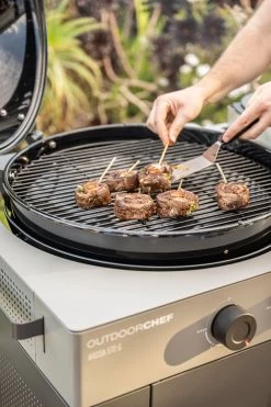 Outdoorchef Gas Kugelgrill Arosa 570 G Evo Grey Steel 14 Outdoorchef Gas Kugelgrill Arosa 570 G Evo Grey Steel -Geschäft Für Grillzubehör Outdoorchef Arosa 570 G Evo Grey Steel indirekt Grillen