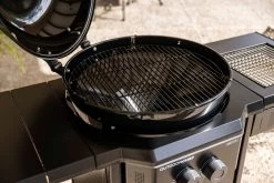 Outdoorchef Gas Kugelgrill Davos 570G Pro Mit Blazing Zone (Infrarotbrenner) & Abdeckhaube -Geschäft Für Grillzubehör Outdoorchef Davos 570 G Pro Kugelgrill 2 Brenner
