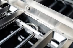 Outdoorchef Dualchef S 425 G Edelstahl Gasgrill Mit Seitenkocher + BLAZING ZONE Infrarotbrenner 36 Outdoorchef Dualchef S 425 G Edelstahl Gasgrill Mit Seitenkocher + BLAZING ZONE Infrarotbrenner -Geschäft Für Grillzubehör Outdoorchef Dualchef S 425 G Brennerwanne