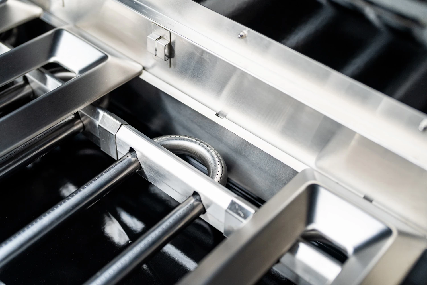 Outdoorchef Dualchef S 425 G Edelstahl Gasgrill Mit Seitenkocher + BLAZING ZONE Infrarotbrenner 17 Outdoorchef Dualchef S 425 G Edelstahl Gasgrill Mit Seitenkocher + BLAZING ZONE Infrarotbrenner – Bild 17