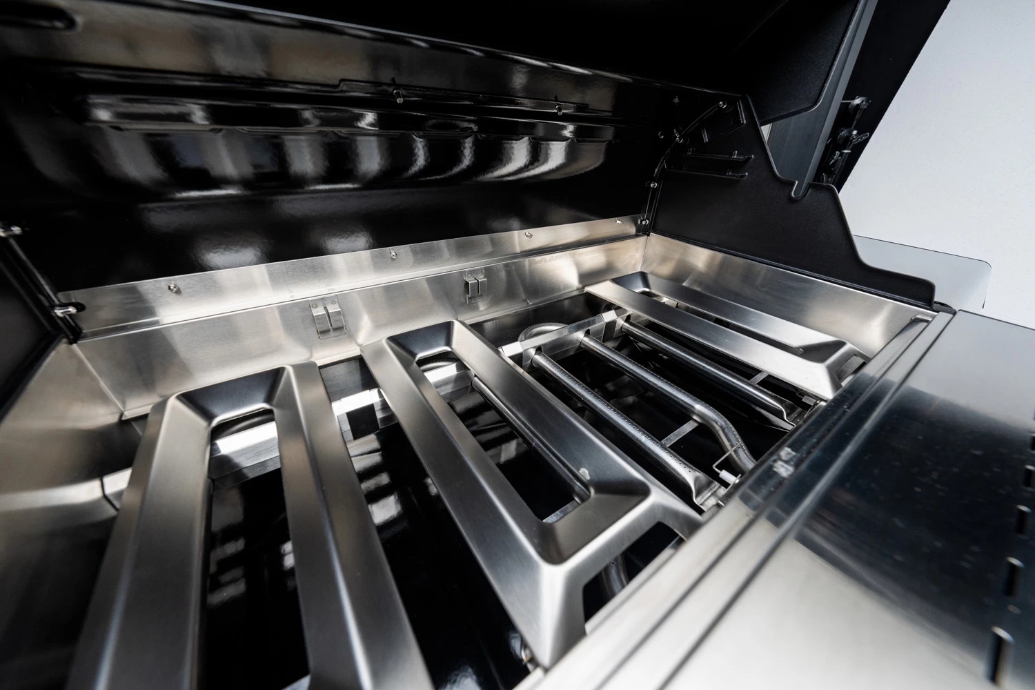 Outdoorchef Dualchef S 425 G Edelstahl Gasgrill Mit Seitenkocher + BLAZING ZONE Infrarotbrenner 18 Outdoorchef Dualchef S 425 G Edelstahl Gasgrill Mit Seitenkocher + BLAZING ZONE Infrarotbrenner – Bild 18