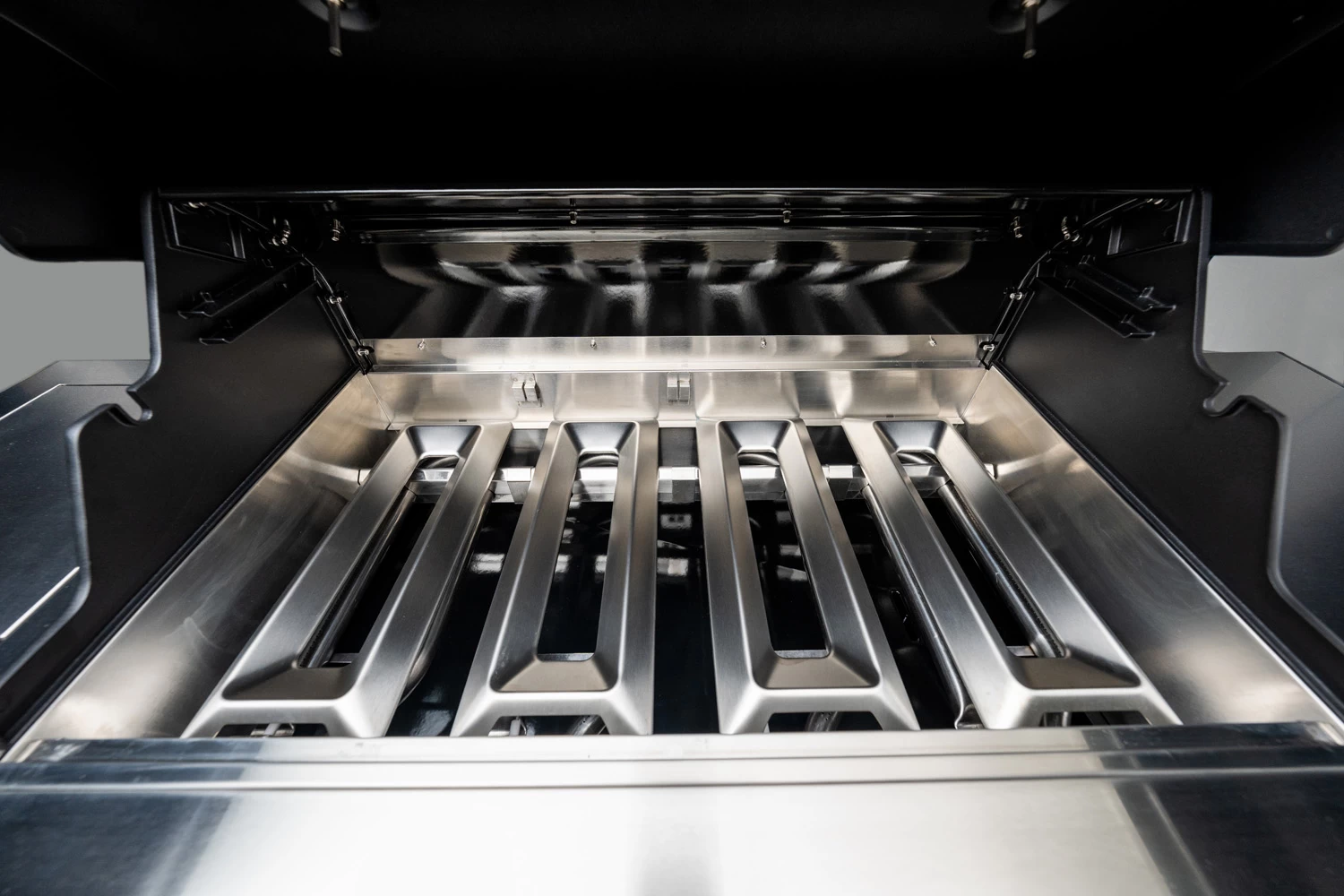 Outdoorchef Dualchef S 425 G Edelstahl Gasgrill Mit Seitenkocher + BLAZING ZONE Infrarotbrenner 19 Outdoorchef Dualchef S 425 G Edelstahl Gasgrill Mit Seitenkocher + BLAZING ZONE Infrarotbrenner – Bild 19