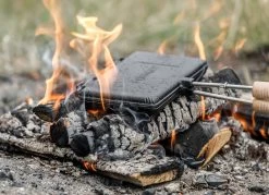 Petromax Waffeleisen Kurz -Geschäft Für Grillzubehör Petromax Waffeleisen kurz Anwendung02