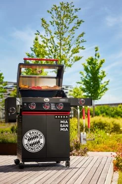 Rösle Videro G3-S VARIO+ Schwarz Gasgrill - FC Bayern Edition - Inkl. FC Bayern Abdeckhaube, Barbecue Grillzange Und Burgerpresse 32 Rösle Videro G3-S VARIO+ Schwarz Gasgrill - FC Bayern Edition - Inkl. FC Bayern Abdeckhaube, Barbecue Grillzange Und Burgerpresse -Geschäft Für Grillzubehör Roesle Videro G3 S FC Bayern Edition
