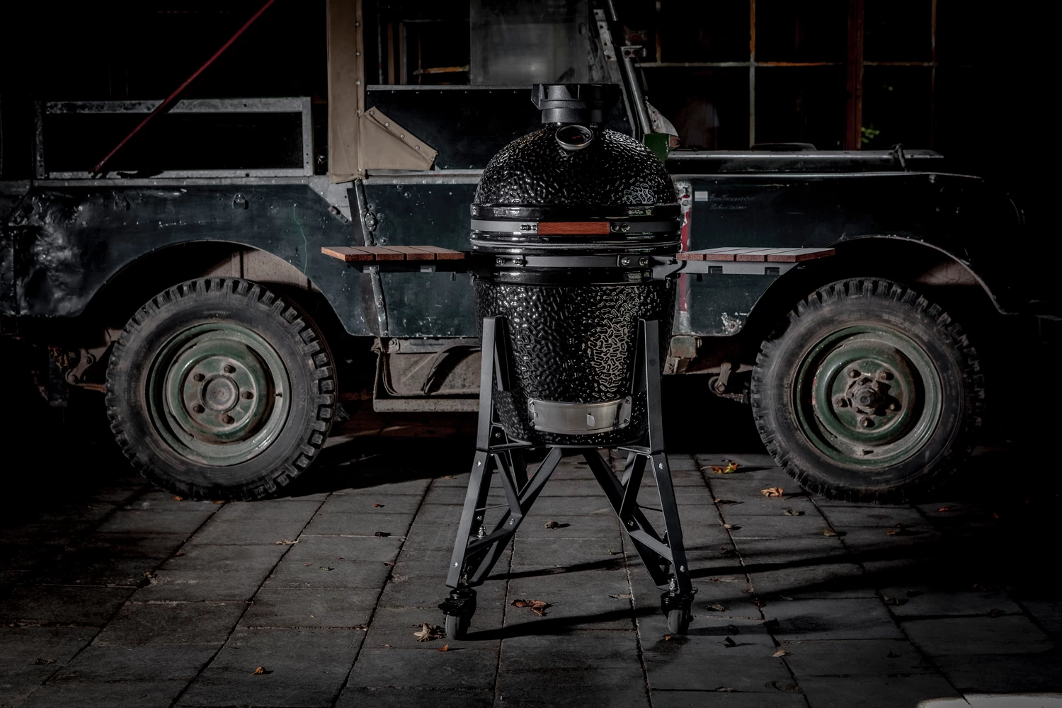 The Bastard Keramikgrill Classic Medium - Complete - Schwarz Glänzend - Modell 2023 14 The Bastard Keramikgrill Classic Medium - Complete - Schwarz Glänzend - Modell 2023 – Bild 14