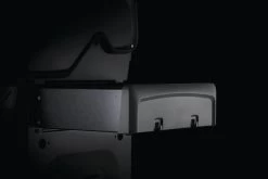 Napoleon Rogue 425 Gasgrill - All Black - Modell 2023 - Inkl. Abdeckhaube -Geschäft Für Grillzubehör napoleon rogue gasgrill seitenablage 1