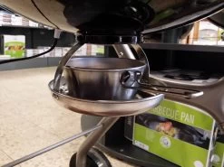 Outdoorchef Gas Kugelgrill Montreux 570 G 38 Outdoorchef Gas Kugelgrill Montreux 570 G -Geschäft Für Grillzubehör outdoorchef montreux 570 fettauffangschale 18 127 99